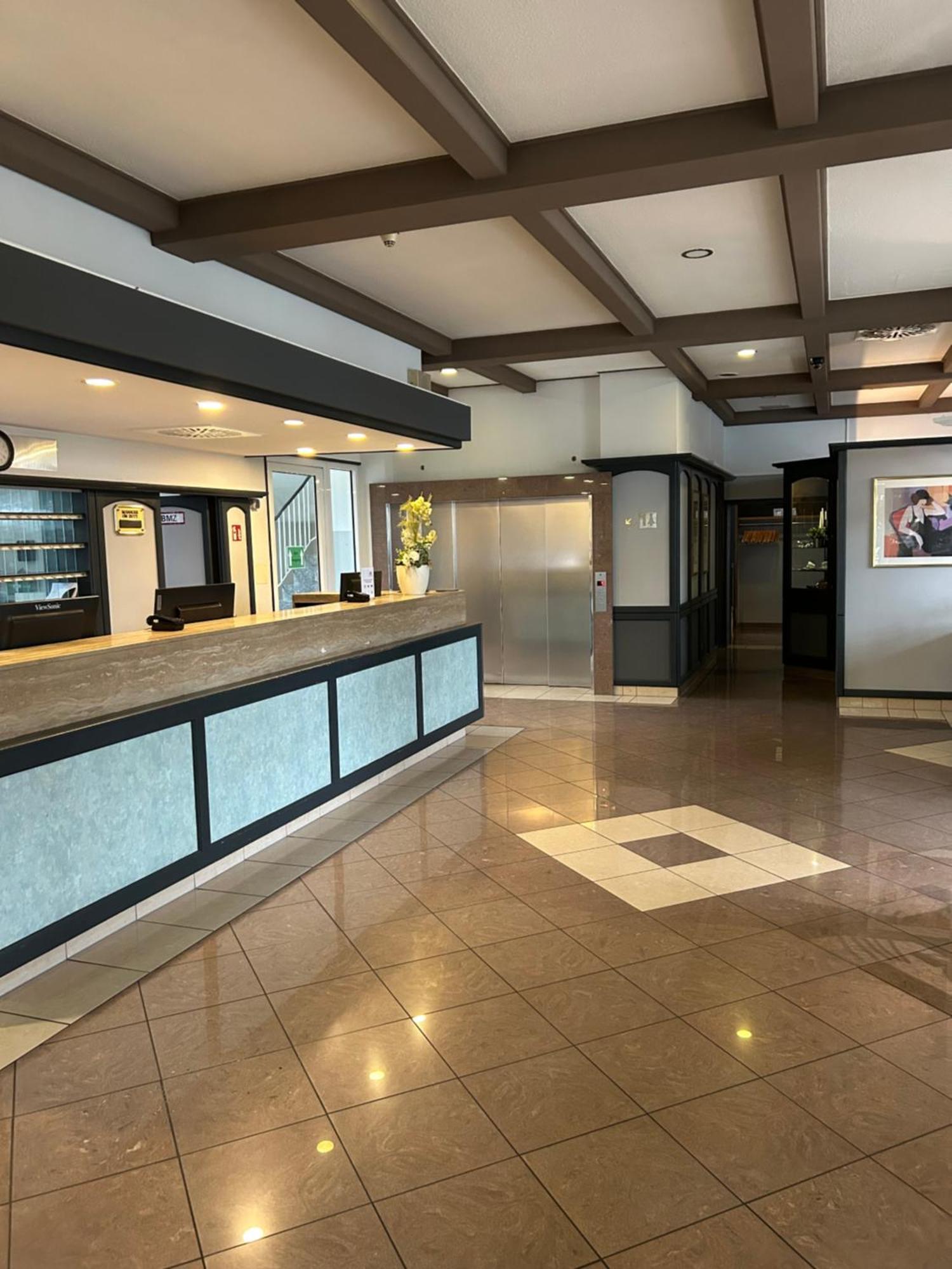 Concorde Hotel Siegen Exteriör bild